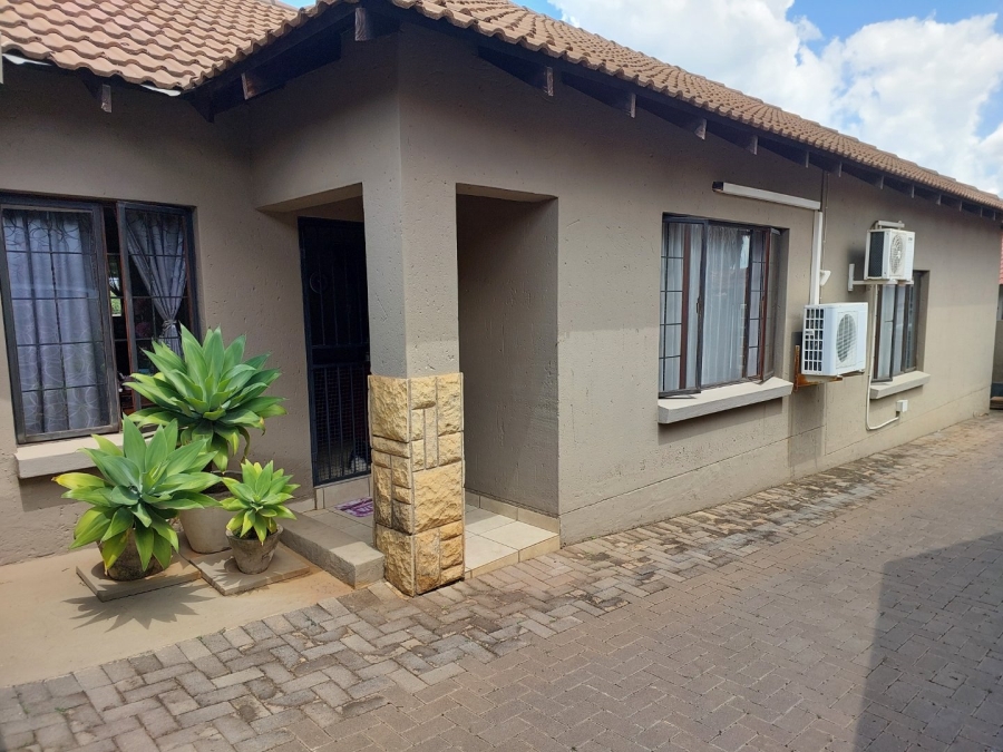3 Bedroom Property for Sale in Melodie North West